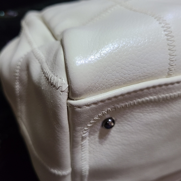 Chanel Bag - Picture 13 of 16